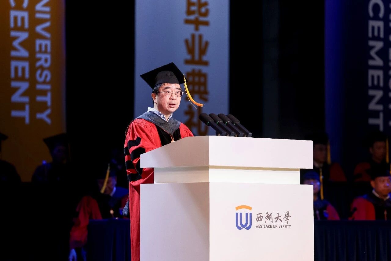 潘建伟毕业致辞：精品福利视频，萝控一区健康快乐