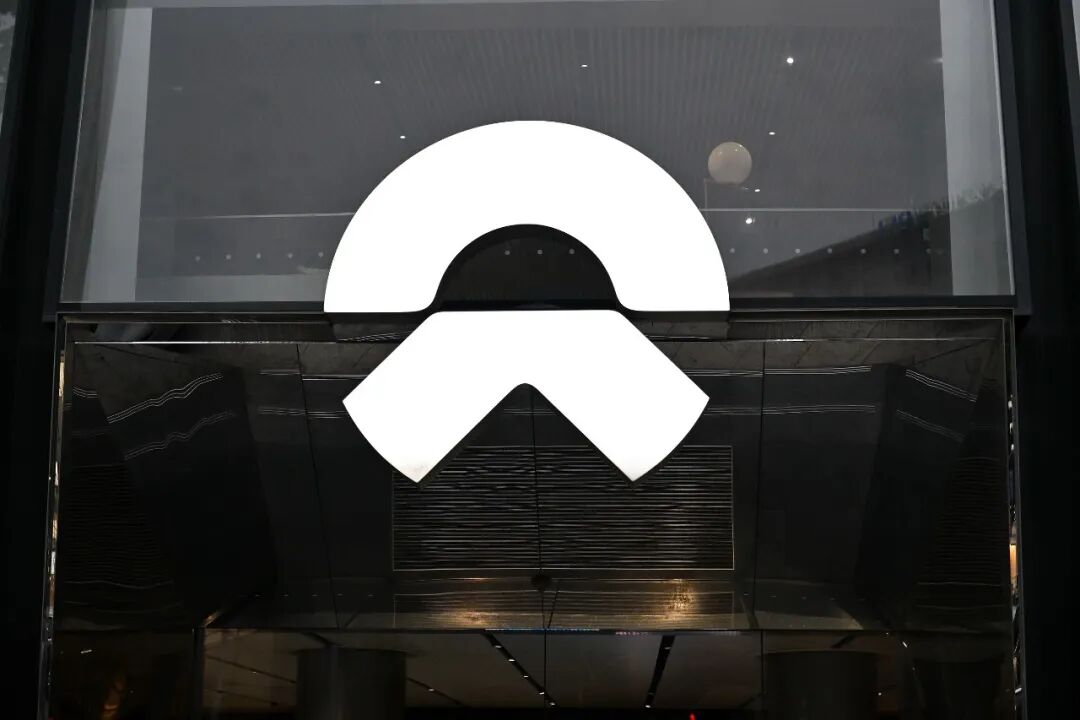 蔚来中文车机字幕升级 无线充电码覆盖一二三区 均价44.3万型格超越bba